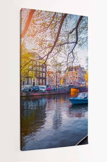 Obraz na płótnie HOMEPRINT, wiosna, ulica czerwonych latarni, kanał, Amsterdam, Holandia, Niderlandy 50x100 cm HOMEPRINT