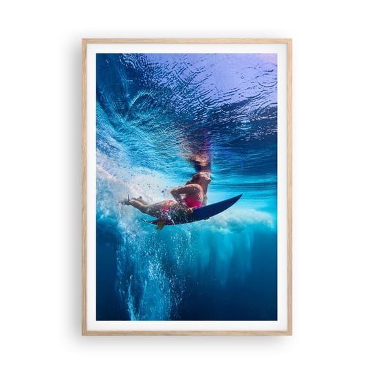 Obraz - Plakat - Głębia radości - 70x100cm - Surfing Kobieta Sport - Foto Plakaty w ramie koloru jasny dąb do Salonu Sypialni ARTTOR ARTTOR