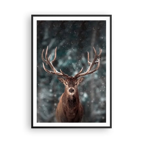 Obraz - Plakat - Król lasu ukoronowany - 70x100cm - Zwierzęta Jeleń Zima - Foto Plakaty w ramie koloru czarnego do Salonu Sypialni ARTTOR ARTTOR