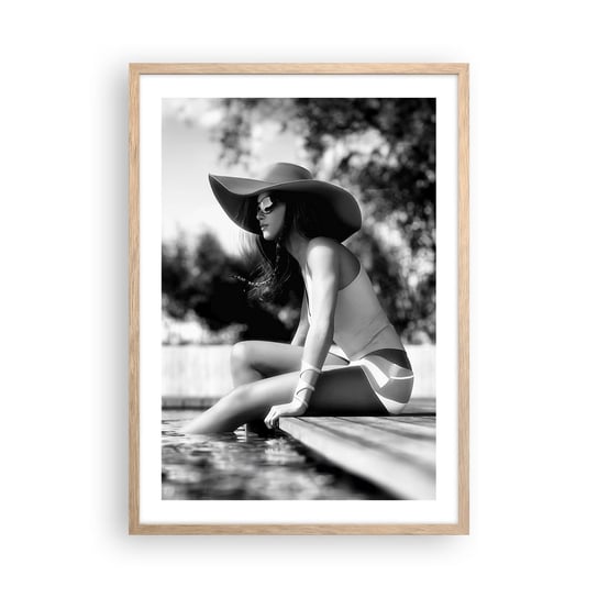 Obraz - Plakat - Letnie marzenie - 50x70cm - Kobieta Kapelusz Basen - Nowoczesny modny obraz Plakat rama jasny dąb ARTTOR ARTTOR
