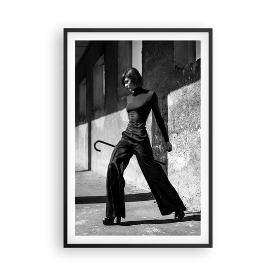 Obraz - Plakat -  Miejska elegancja - 61x91cm - Kobieta Moda Modelka - Foto Plakaty na ścianę w czarnej ramie - Plakat do Salonu Sypialni ARTTOR ARTTOR