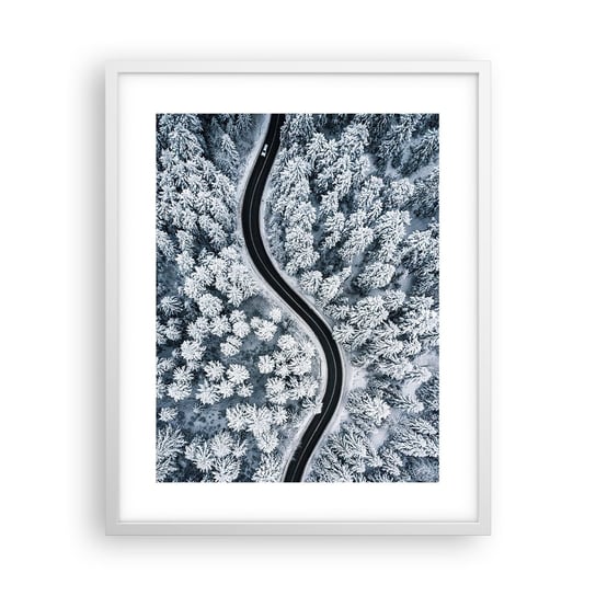 Obraz - Plakat - Przez zimowy las - 40x50cm - Krajobraz Las Droga Samochodowa - Foto Plakaty w ramie koloru białego do Salonu Sypialni ARTTOR ARTTOR