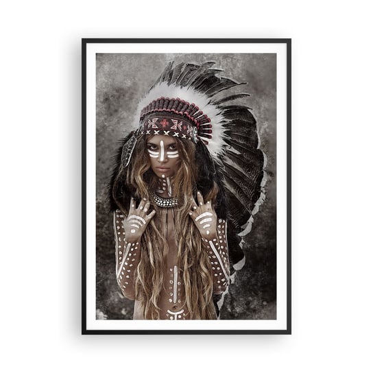 Obraz - Plakat - Tajemnica siły plemienia - 70x100cm - Kobieta Wojowniczka Plemię - Foto Plakaty w ramie koloru czarnego do Salonu Sypialni ARTTOR ARTTOR