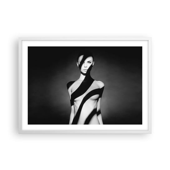 Obraz - Plakat - W blasku i w cieniu - 70x50cm - Kobieta Ciało Sztuka - Nowoczesny modny obraz Plakat rama biała ARTTOR ARTTOR