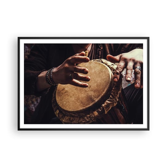 Obraz - Plakat - W rytmie serca - 100x70cm - Gra Na Bębnie Afryka Muzyka - Foto Plakaty w ramie koloru czarnego do Salonu Sypialni ARTTOR ARTTOR