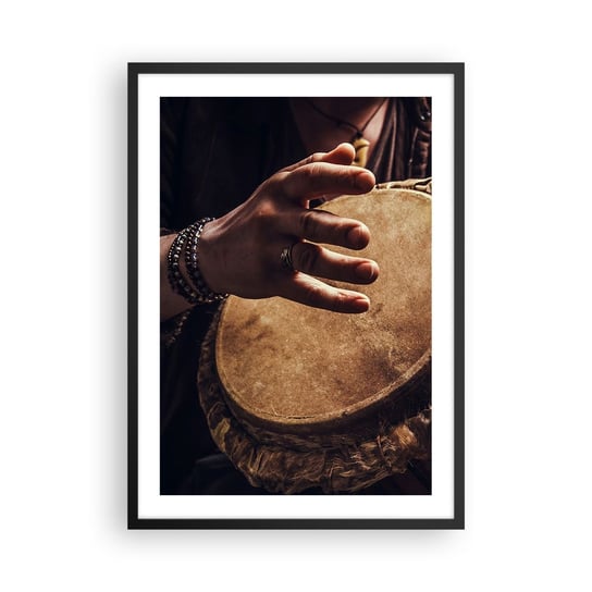 Obraz - Plakat - W rytmie serca - 50x70cm - Gra Na Bębnie Afryka Muzyka - Nowoczesny modny obraz Plakat czarna rama ARTTOR ARTTOR