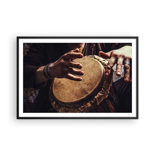 Obraz - Plakat - W rytmie serca - 91x61cm - Gra Na Bębnie Afryka Muzyka - Foto Plakaty na ścianę w czarnej ramie - Plakat do Salonu Sypialni ARTTOR ARTTOR