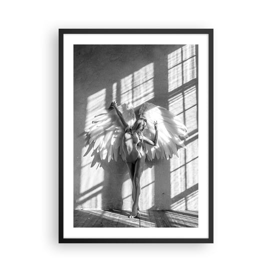 Obraz - Plakat - Wprost z nieba - 50x70cm - Kobieta Modelka Taniec - Nowoczesny modny obraz Plakat czarna rama ARTTOR ARTTOR