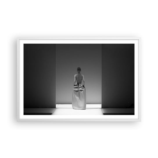 Obraz - Plakat - Wyrafinowana prostota - 91x61cm - Moda Kobieta Suknia - Foto Plakaty na ścianę w ramie białej - Plakat do Salonu Sypialni ARTTOR ARTTOR