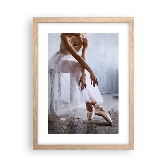 Obraz - Plakat - Zanim zabłysną światła rampy - 30x40cm - Baletnica Balet Taniec - Foto Plakaty na ścianę w ramie jasny dąb - Plakat do Salonu Sypialni ARTTOR ARTTOR