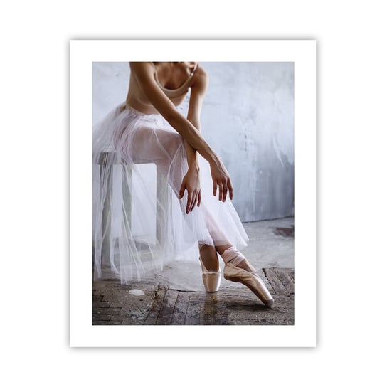 Obraz - Plakat - Zanim zabłysną światła rampy - 40x50cm - Baletnica Balet Taniec - Foto Plakaty bez ramy do Salonu Sypialni ARTTOR ARTTOR