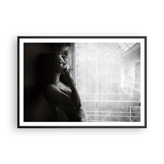 Obraz - Plakat - Zmysłowa chwila - 100x70cm - Kobieta Papieros Sypialnia - Foto Plakaty w ramie koloru czarnego do Salonu Sypialni ARTTOR ARTTOR