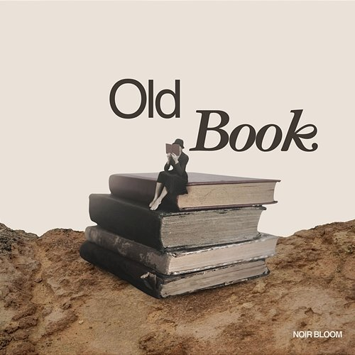 Old book Noir Bloom
