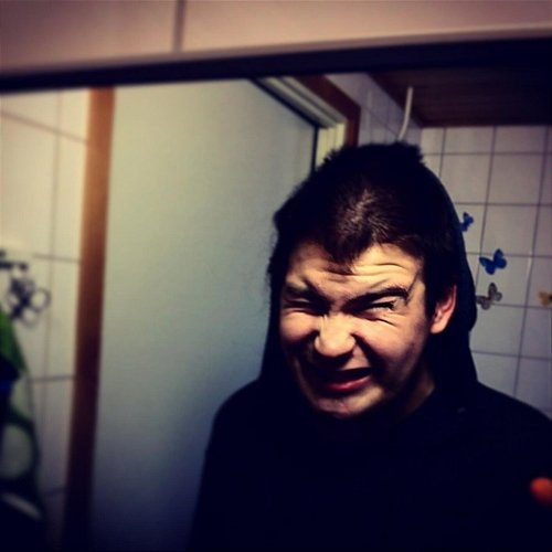 Outo Roope, Färmy