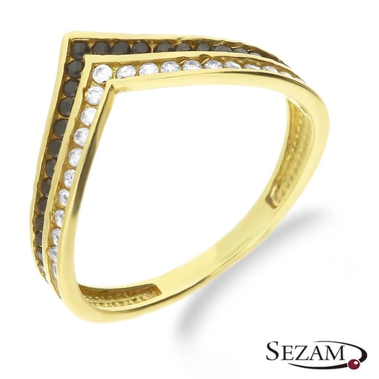 Pierścionek złoty z białymi i czarnymi cyrkoniami w szpic MZ T5-R-308-CZ próba 375 Sezam