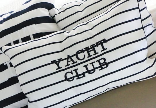 Poduszka Yacht Club, biało-granatowa, 30x50 cm 