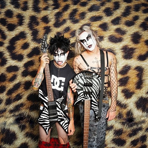 POSER Zame & Mr. Ugo