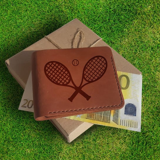 Prezent dla tenisisty Portfel męski skórzany z grawerem na karty na banknoty z kieszenią na monety handmade brązowy Unikatowy Luniko