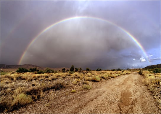 Rainbow across a dirt road near the settlement of Antares in northwestern Arizona., Carol Highsmith - plakat 29,7x21 cm Galeria Plakatu