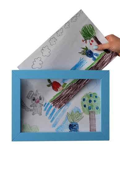 Ramka na rysunki dziecka ramki na dziecięcą sztukę JASNO NIEBIESKA drewutnia-art