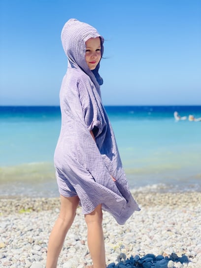 Ręcznik dziecięcy plażowy ponczo muślinowy -liliowy ByMyBaby