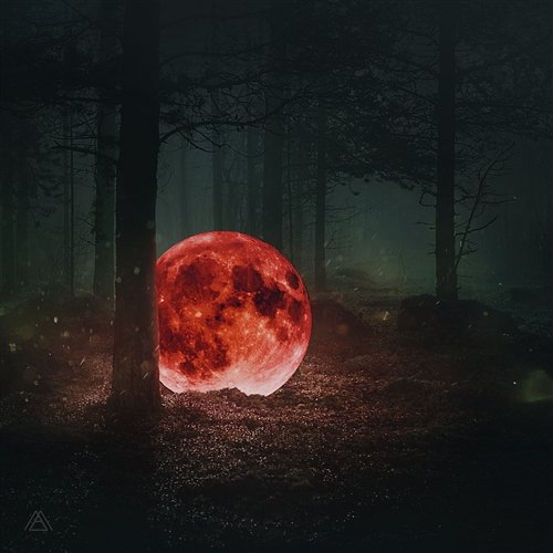 Red Moon: The Piano Forest Maktub