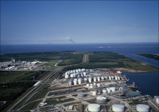 Refinery storage tanks along the Houston Ship Channel, Carol Highsmith - plakat 84,1x59,4 cm Galeria Plakatu