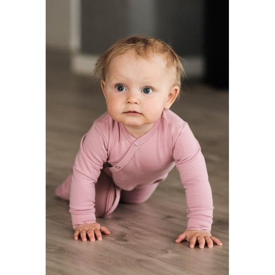 Różowy pajacyk niemowlęcy z delikatnej bawełny doctor nap -68-74 Inna marka