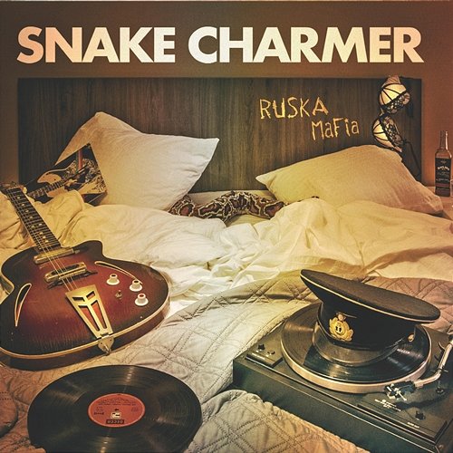 Ruska mafia Snake Charmer