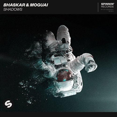 Shadows Bhaskar, Moguai