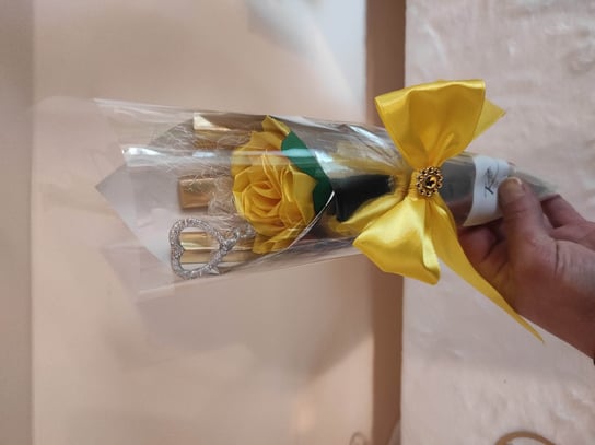 Słodkie Róże Prezent na każdą okazję Dzień Kobiet Inna marka