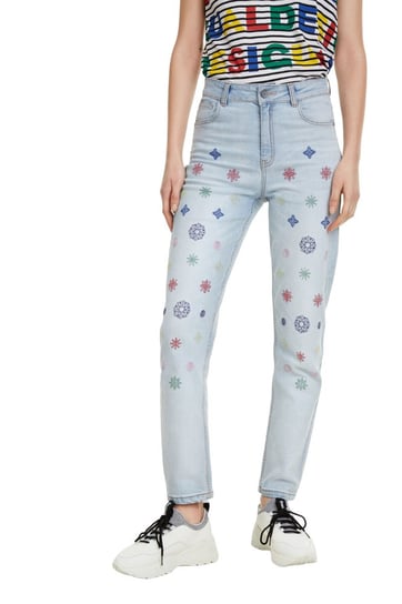Spodnie damskie Desigual Rhomb Mom jeansy z haftami-W26 Desigual