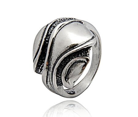 Srebrny pierścionek no. 394 PERLEI