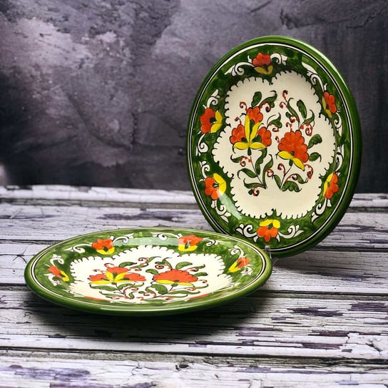 Średni talerz ceramiczny ręcznie malowany „Zielony ogródek” o średnicy 17,5cm Inny producent