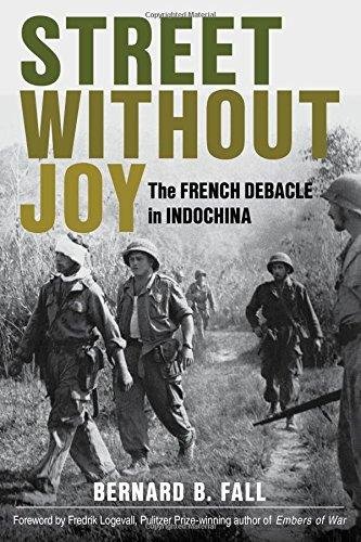 Street without Joy. The French Debacle in Indochina Opracowanie zbiorowe