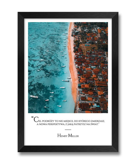 Stylowy obraz grafika nadmorska miasto wybrzeże z pięknym cytatem Henry Miller czarna rama 23,5x32 cm iWALL studio