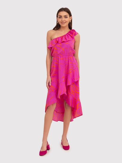 Sukienka z falbanką na jedno ramię w kolorze różowym DA1722 PINK Ax Paris