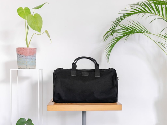 Torba Weekendowa Black Plant Inside