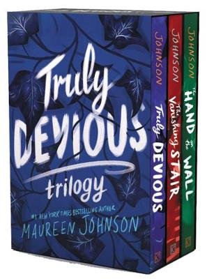 Truly Devious 3-Book Box Set: Truly Devious, Vanishing Stair, and Hand on the Wall Maureen Johnson