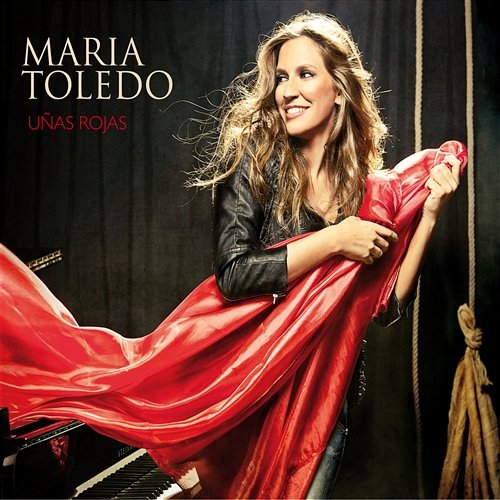 Uñas rojas Maria Toledo