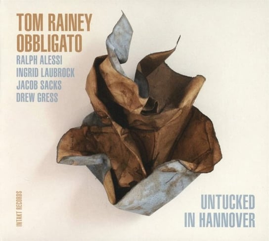 Untucked in Hannover Rainey Tom