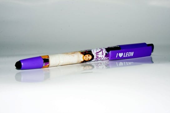 Violetta, Długopis Touch, I love Leon Disney Media