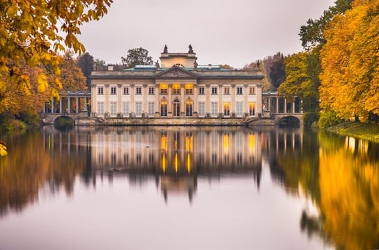 Warszawa Pałac na Wodzie Jesienny Pałac - plakat premium 120x90 cm Inna marka