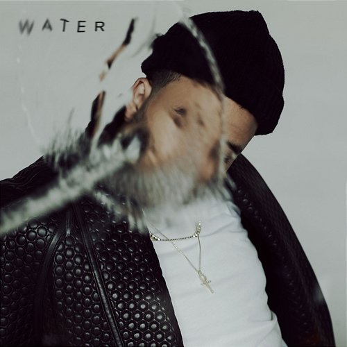 Water Kim Cesarion