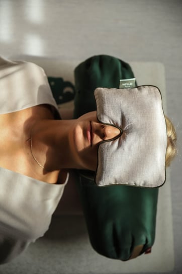 WELLB Lawendowa poduszka na oczy - Naturalny Lniany z Dziką Trawą - Joga Medytacja Relaksacja Mindfulness Aromaterapia Zdrowy Sen WELLB