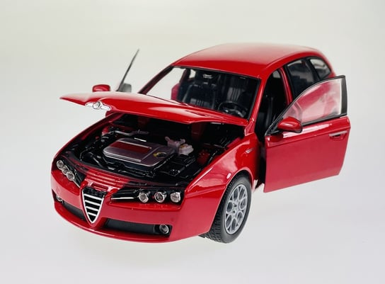 Welly Alfa Romeo 159 Sportwagon Czerwony 1:24 Samochód Nowy Metalowy Model Welly
