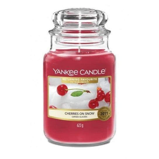 Yankee Candle Cherries on Snow Duża świeca zapachowa Święta Yankee Candle