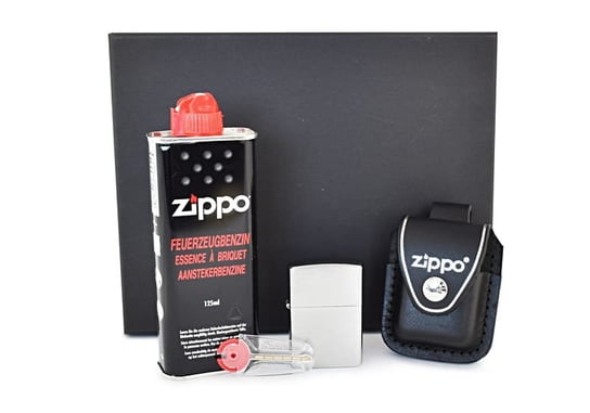 Zestaw Zippo - Zapalniczka Brushed Chrome 200, Skórzane Etui, Benzyna, Kamienie 251266 Zippo