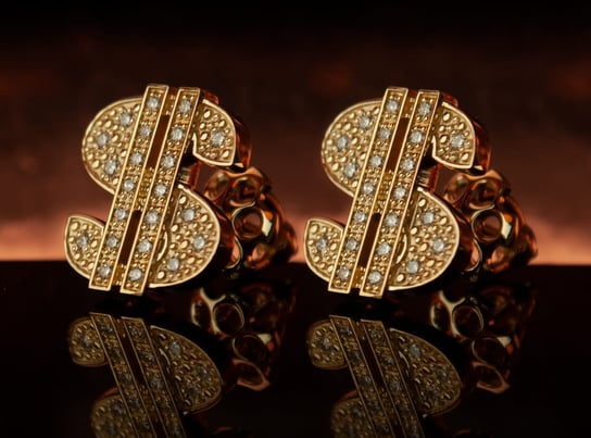 Złote kolczyki wysadzane diamentami w kształcie dolara | TYVODAR ALEXANDER TYVODAR