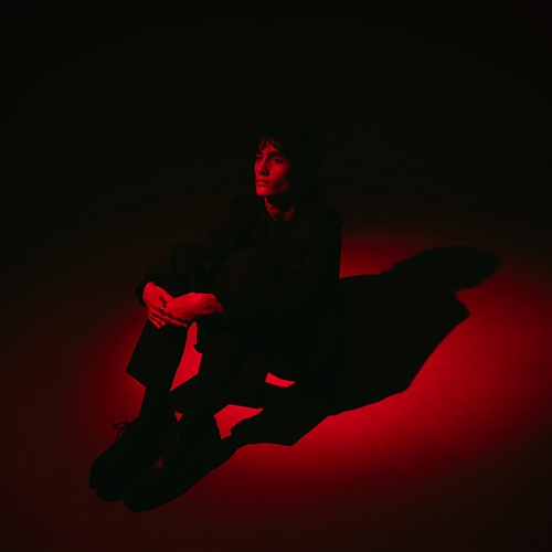 silhouette sombr